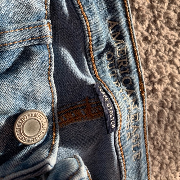 American Eagle light wash skinny jeans size 2 - Picture 12 of 13